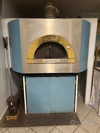 Forno a legna e banco pizza