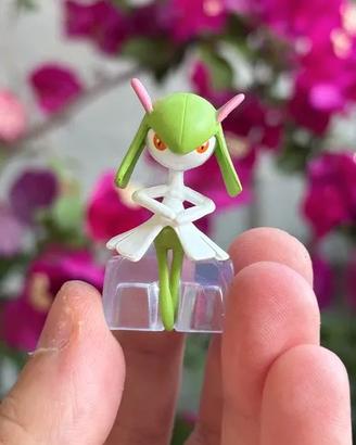 Pokémon figure Kirlia scale 1/20 (not Bandai Scale