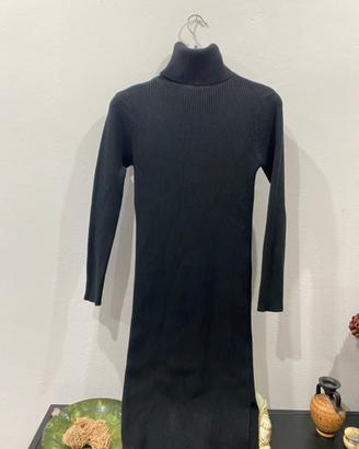 Vestito nero a costine