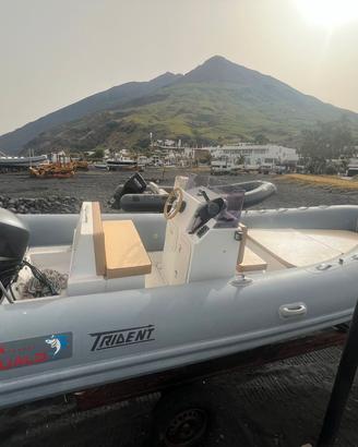 Trident 5,60 40cv pronto per navigare