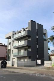 Attico / Mansarda di 241 m² con 5 locali e box aut
