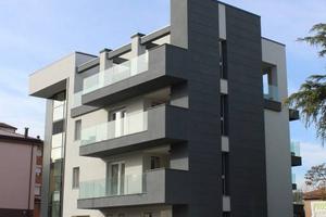 Attico / Mansarda di 241 m² con 5 locali e box aut
