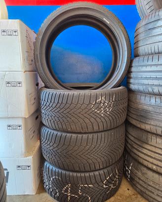4 Gomme Bridgestone 235 35 19 invernali 2025