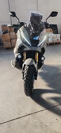 moto scooter xadv750