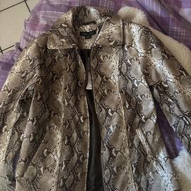 urban outfitters giacca pitonara