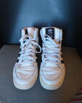 Adidas  scarpe uomo  alte come nuove. USATE 4/5 vo