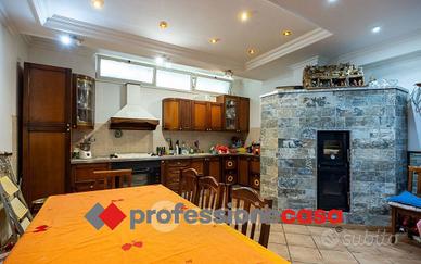 Villa a schiera Pomezia [PC1179VRG]