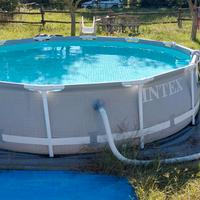 Piscina fuori terra INTEX super Accessoriata