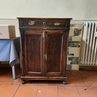 Piccola credenza