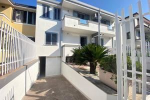 Villa di 212 m² con più di 5 locali e box auto a G