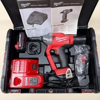 Milwaukee Rivettatrice ONEFPRT M18
