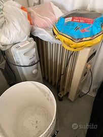 Termosifoni elettrici ad olio. Due termosifoni.