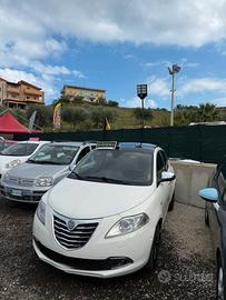 Lancia Ypsilon 1.3 MJT 16V 95 CV 5 porte S&S Plati