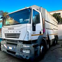 Iveco Stralis 3 assi passo 4200 pochissimi km