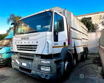 Iveco Stralis 3 assi passo 4200 pochissimi km