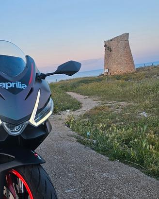 Aprila rs457