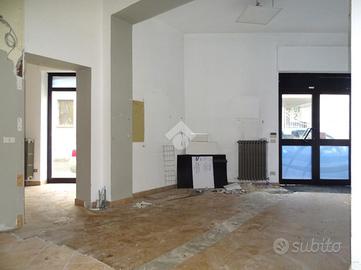 NEGOZIO A ALESSANDRIA