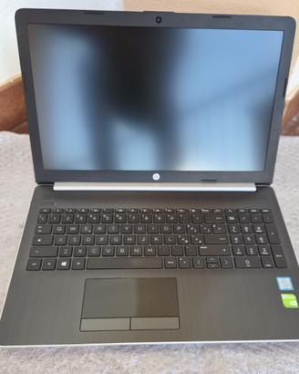 Pc Notebook HP con Cpu i5,ram 8GB,SSD 240,Win 11