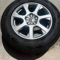 AUDI Q5 RUOTE CON CERCHIONI