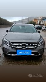 auto Mercedes gla200d sport