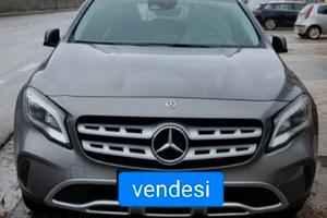 auto Mercedes gla200d sport