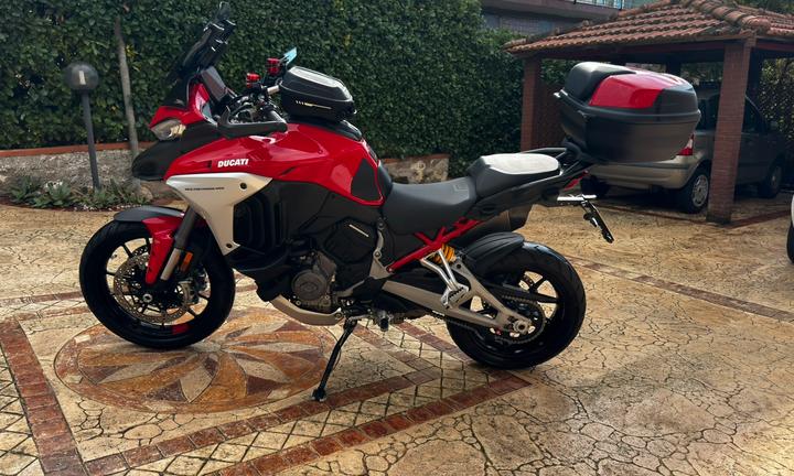Ducati Multistrada V4S