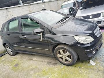 MERCEDES CLASSE B RICAMBI