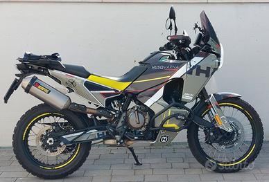 Husqvarna Norden 901 Akrapovic 11.200 km