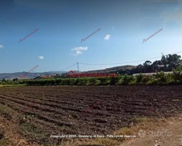 Terreno, Campofelice di Roccella.