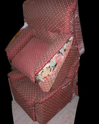 Due poltrone a fiori/rosse come nuove