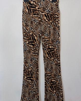pantaloni zampa elefante