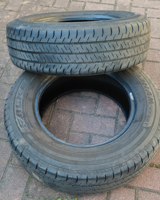 2 pneumatici 205/70 r15C