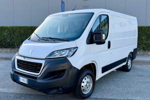 Peugeot Boxer 328 2.2 BlueHDi 120 S&S PC-TN Furgon