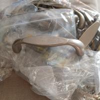 set 26 maniglie fori 96mm buono stato acciaio