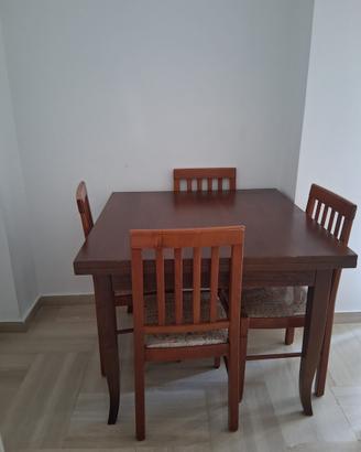 Tavolo + 4 sedie