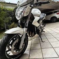 Yamaha XJ6 DEPOTENZIATA A LIBRETTO