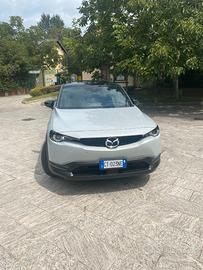 MAZDA MX-30 e-Skyactiv R EV Makoto