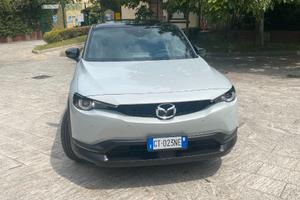 MAZDA MX-30 e-Skyactiv R EV Makoto