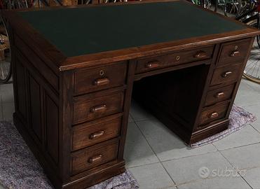 scrivania da professionista 