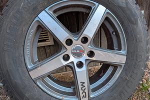 pneumatici invernali 215/70 R 16