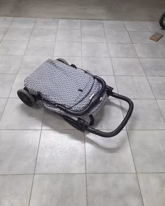 passeggino leggero  inglesina 17kg