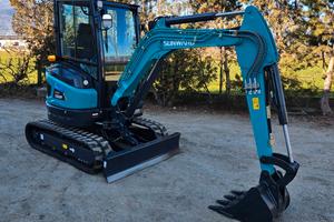 Miniescavatore Sunward SWE 25uf Girosagoma