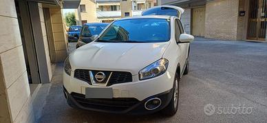 Auto nissan qashqai