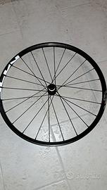 ruota anteriore 29 shimano mt500 
