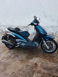 Piaggio Beverly 500