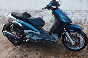 Piaggio Beverly 500