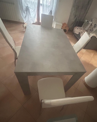 tavolo + 4 sedie