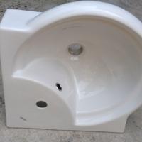 Lavandino angolare bagno