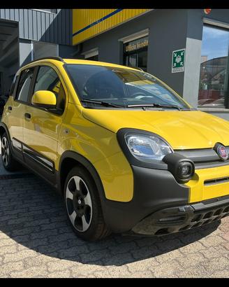 FIAT PANDINA CROSS 1.0 70CV HYBRID