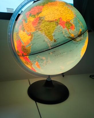 lampada mappamondo 
